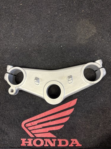 Honda 125 nf4 bottom yoke - bottom,
