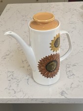 Vintage Coffee Pot with Poppis