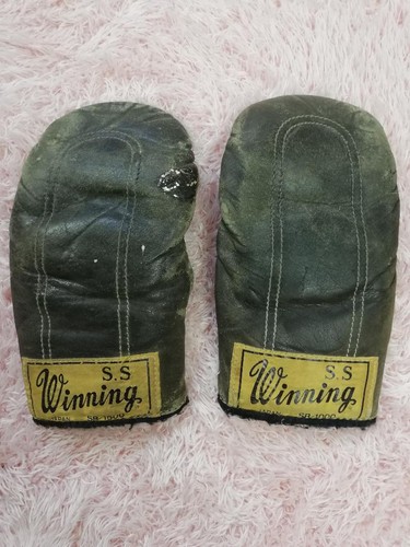 Winning boxing old logo gloves - boxing,