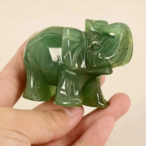 Hand carved green aventurine - hand,