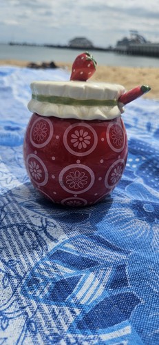 Red strawberry slotted - red,