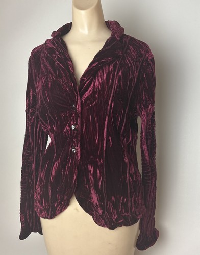 Passion concept velvet button - concept,