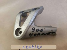 Right headlight bracket for