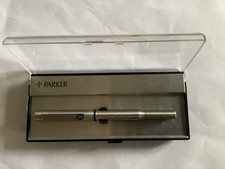 Parker 25 Blue Trim Fountain