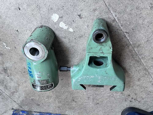 Bridgeport right angle head - right,