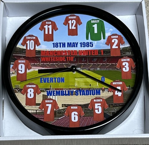 Classic cup final clock - classic,
