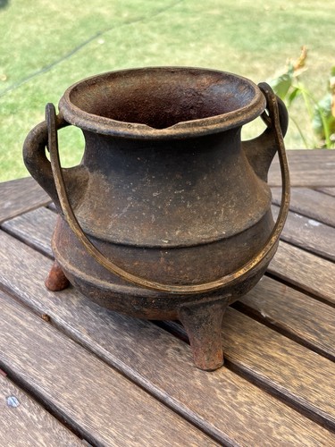 Small cast iron - small, t