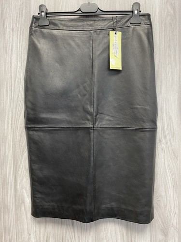 Sonder studio black - super, soft