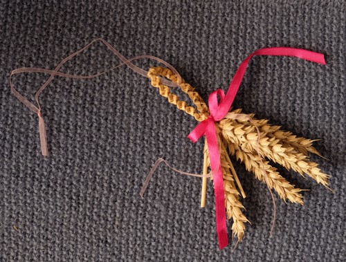 Rustic plaited loop - a,