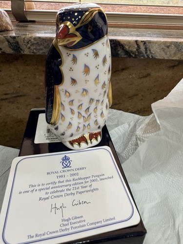 Royal crown derby rockhopper - crown,