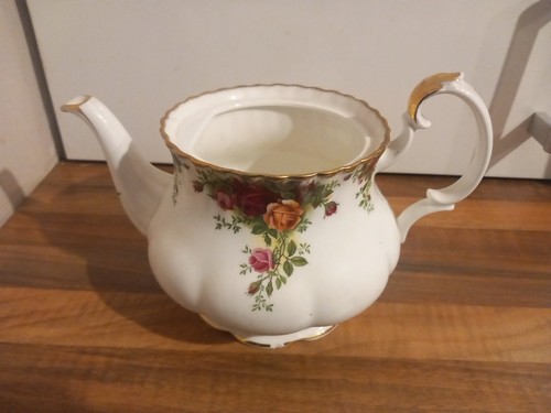 Royal albert old - old, roses