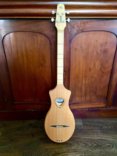 Seagull merlin dulcimer spruce - seagull,