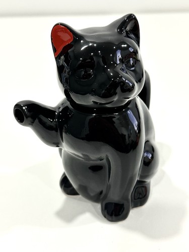 Small black cat teapot - cat, ear