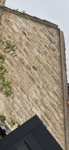 Stone cladding tiles - ,