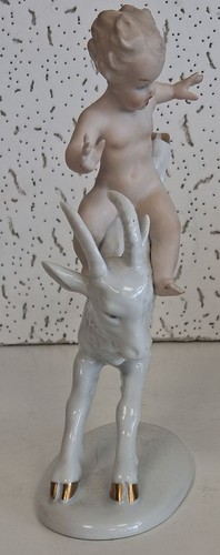 Porcelain figure wallendorf - figure,