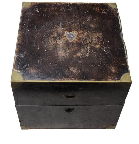Beautiful antique tantalus - antique,