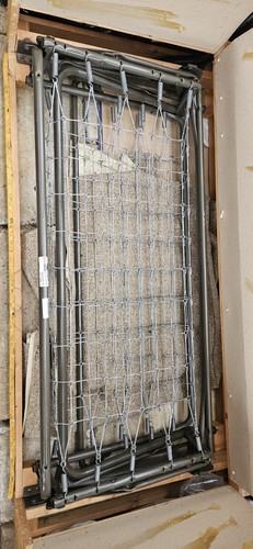Pull out sofa bed - pull,