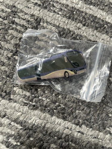 Printed bus pin - -, first