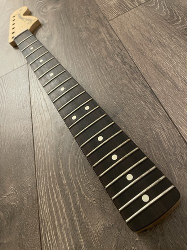 Fender tom delonge - fender,