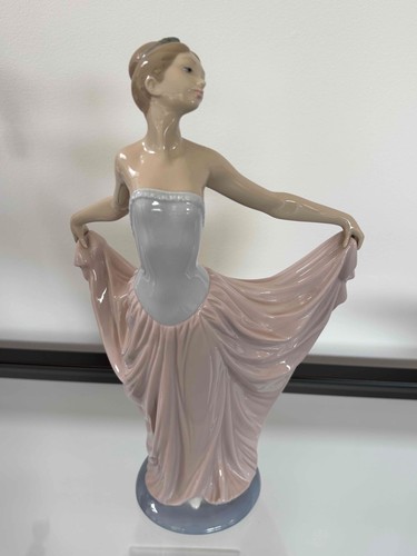Lladro 5050 the dancer - ,