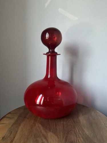 Empoli medallion genie - genie, bottle