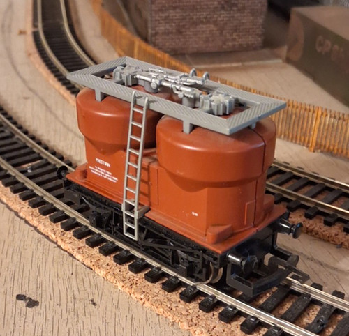 Hornby prestwin twin silo - hornby, br