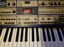 Roland EG101 Groovebox