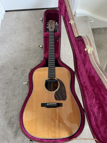 Gibson acoustic guitar - gibson,