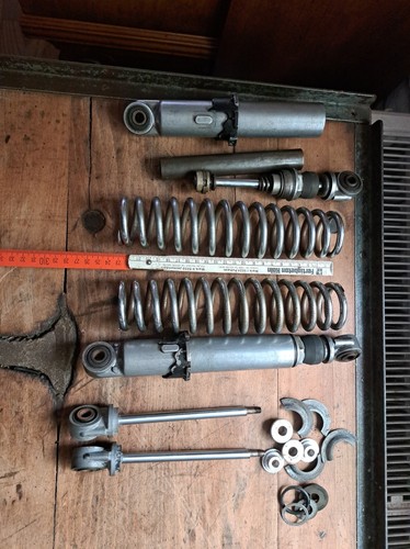 Ducati round kingshaft - round,