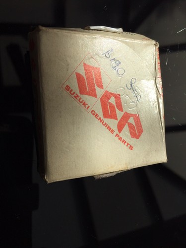 Suzuki b120 genuine - nos, piston