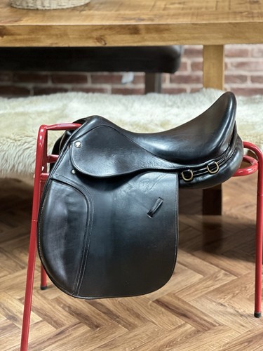 Pessoa close contact brown - pessoa,