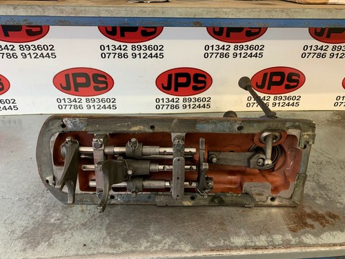 Gearbox top cover gear sticks - gearbox,