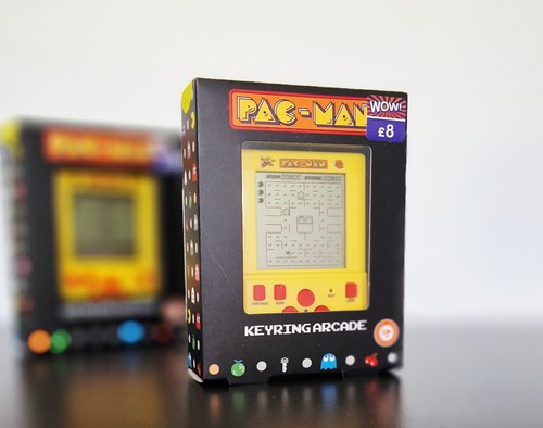 Pac man keyring - pac-man,