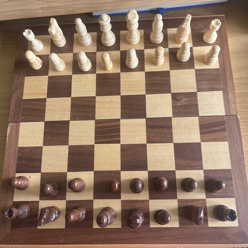 Wooden folding chess set with - folding,