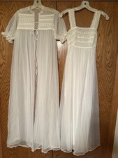 1960'S GOTHAM White Sheer Chiffon Smocked Lace Peignoir Gown + Robe USA size 5
