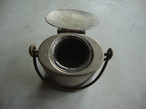 Antique cream can travel - cream,