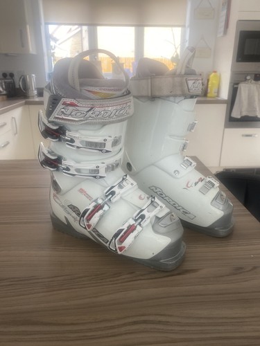 Nordica ski boots - ski,