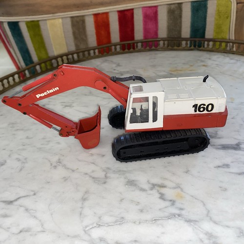 Poclain 160 excavator bucket - poclain,