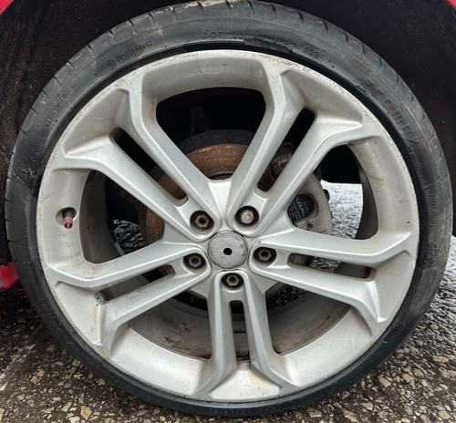 Genuine ford focus - ✅,
