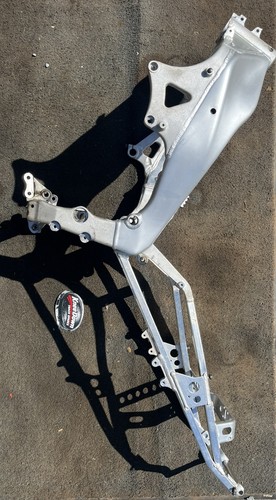 Main frame chassis - -, yamaha