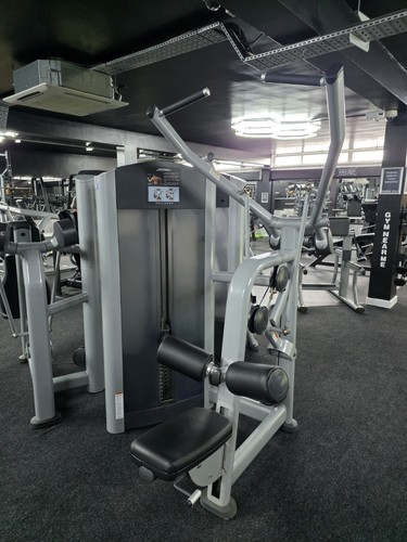 Life fitness lat - life,