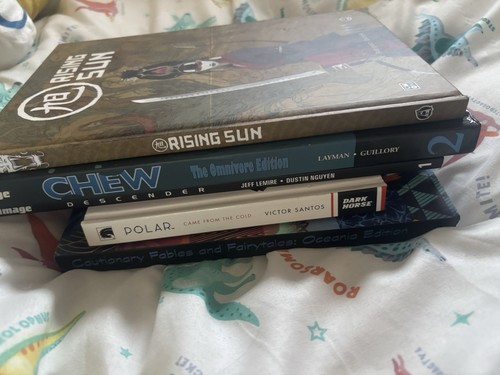 Graphic novel set bundle - novel,