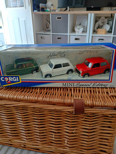 Corgi mini special editions - special,