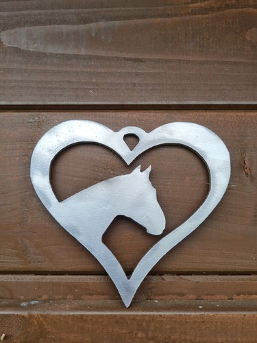 Bare metal horse heart - in,