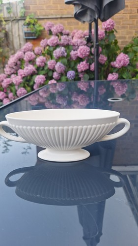 Large vintage wedgwood - vintage,