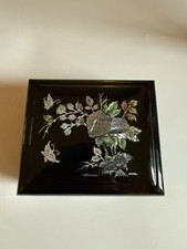 Asian lacquer ware trinket