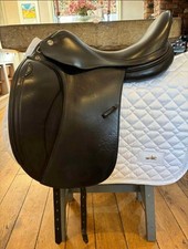 Prestige Helen dressage saddle