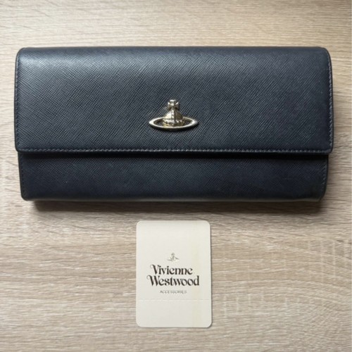 Authentic vivienne westwood - authentic,