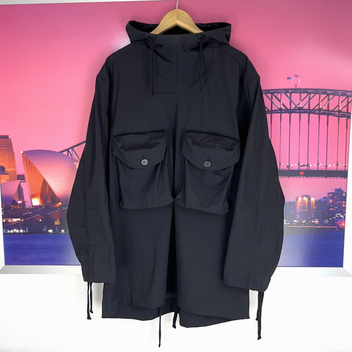 Pretty green white label four - pretty,