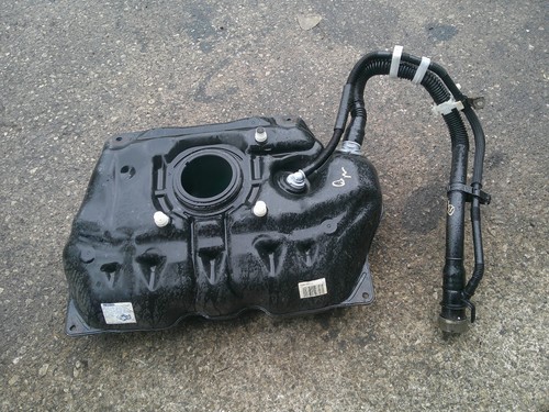 Toyota yaris vvt fuel tank - yaris, vvt-i